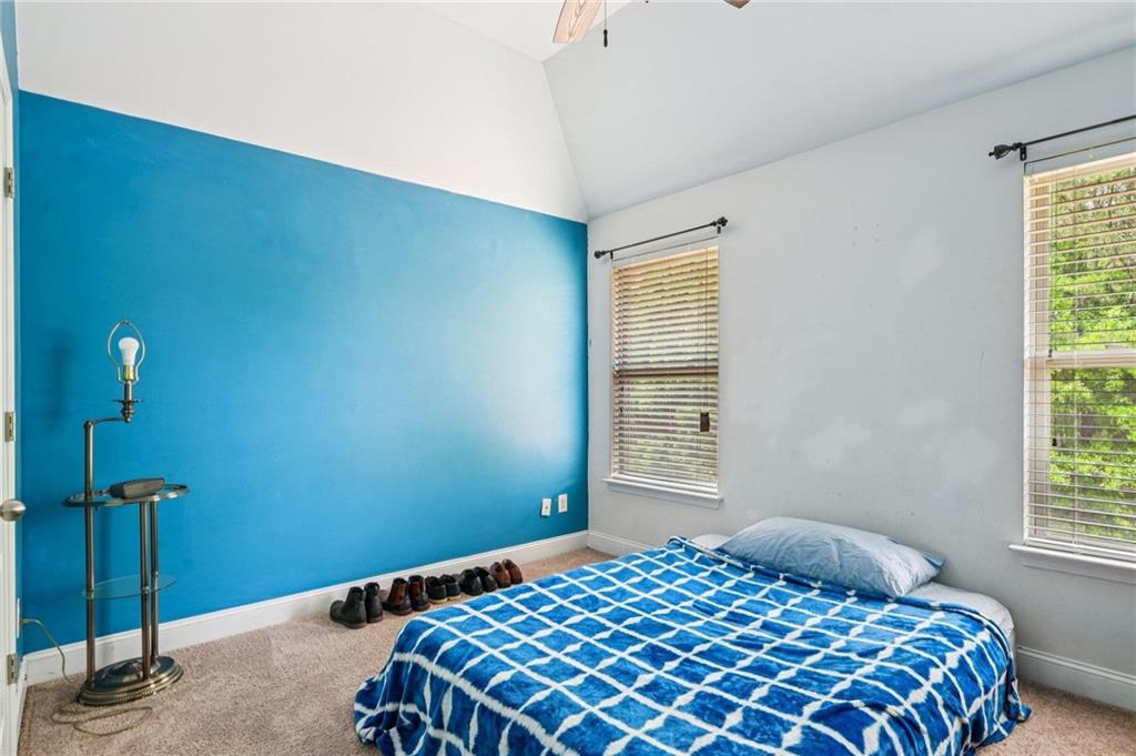 370 Windsor Way Property Photo 30