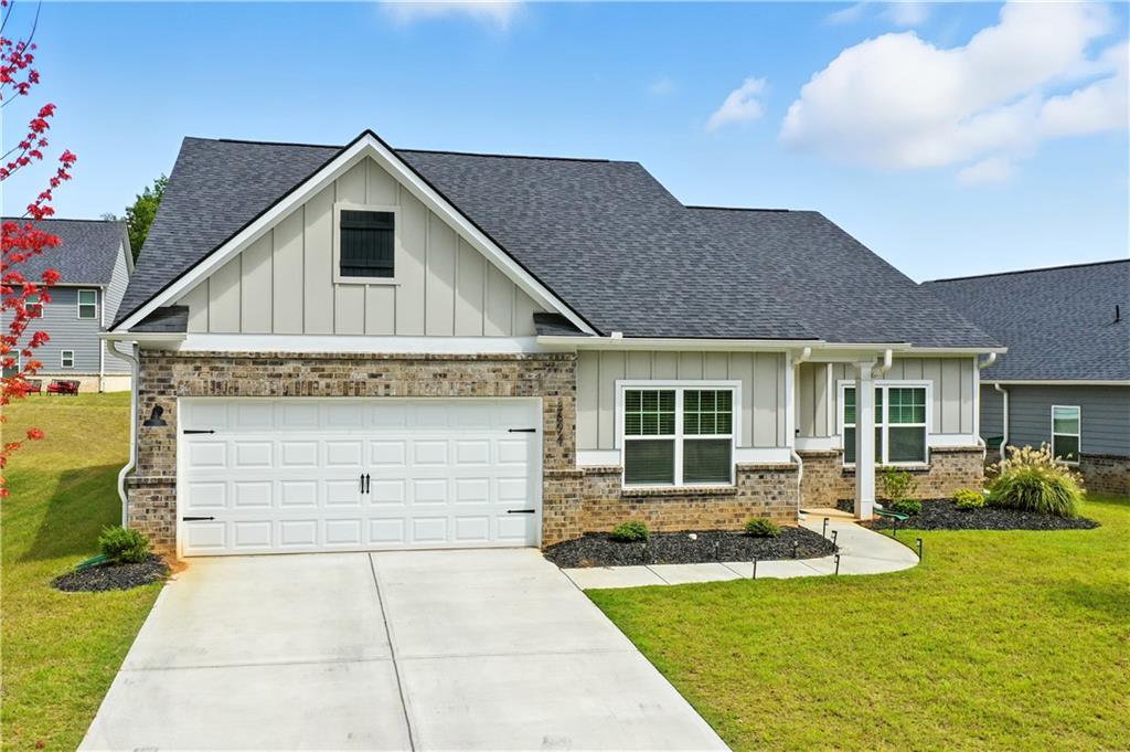 3894 Saddle Bag Court Property Photo 2