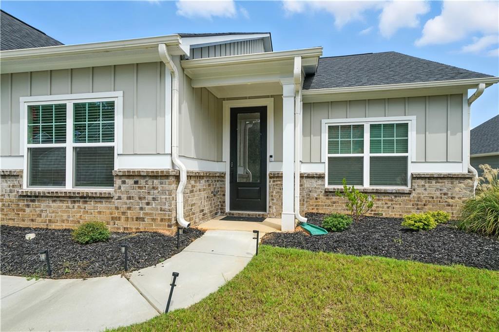 3894 Saddle Bag Court Property Photo 3