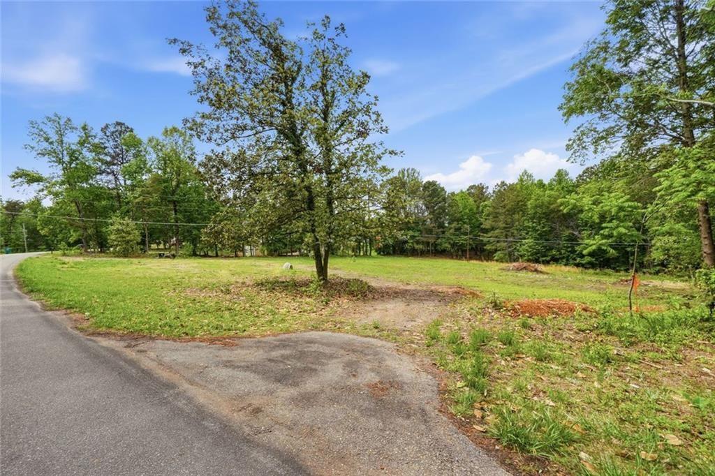 977 Sardis Road Property Photo 7