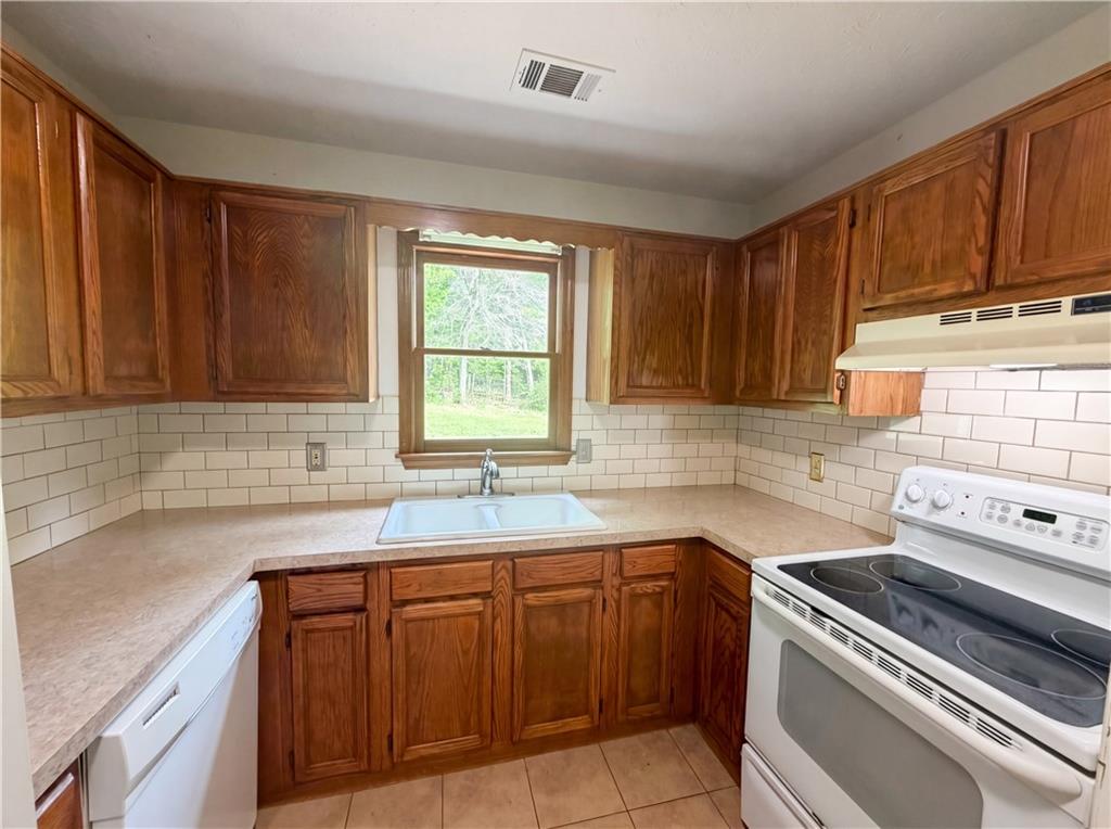 1514 Willow Gate Way Property Photo 2