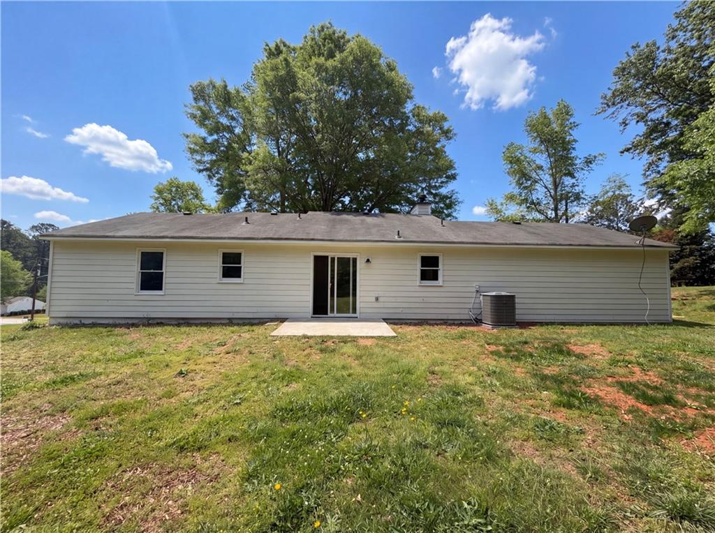 1514 Willow Gate Way Property Photo 5
