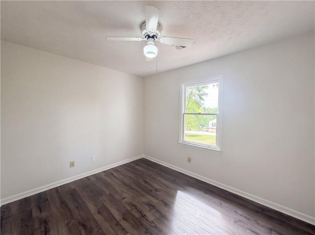 1514 Willow Gate Way Property Photo 10