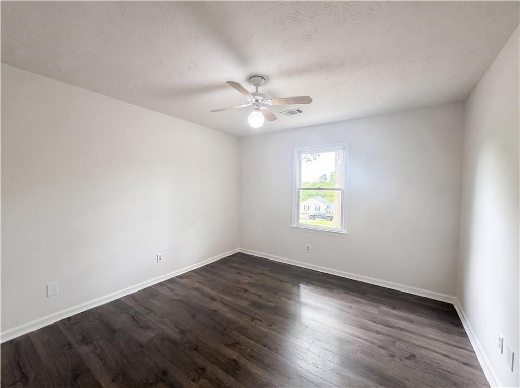 1514 Willow Gate Way Property Photo 11