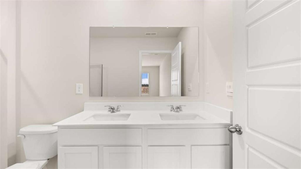 214 Kenmore Circle Property Photo 11