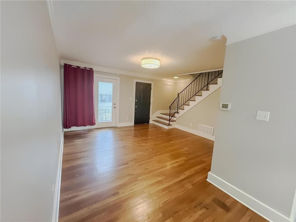 411 10th Street Ne Unit 7 Property Photo 7