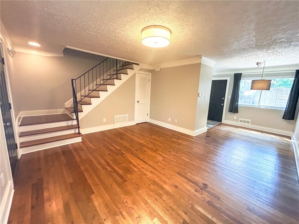 411 10th Street Ne Unit 7 Property Photo 15