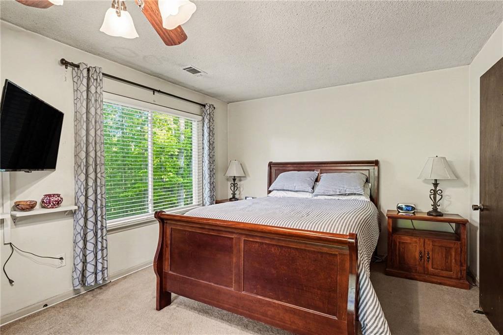 2467 Laurel Ridge Place Sw Property Photo 21