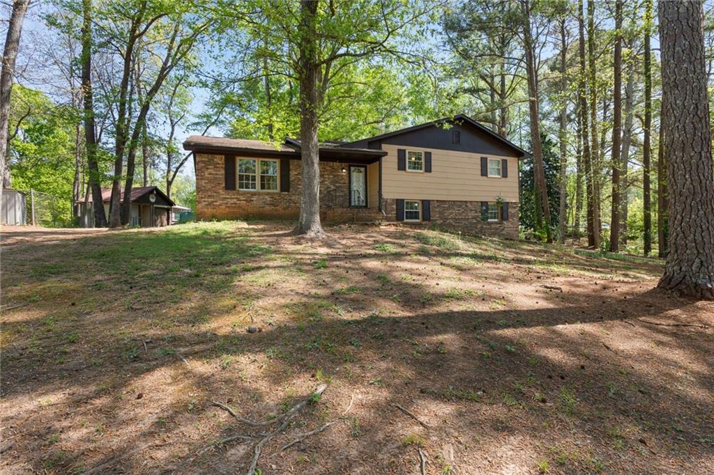 2159 Chestnut Log Drive Property Photo 1