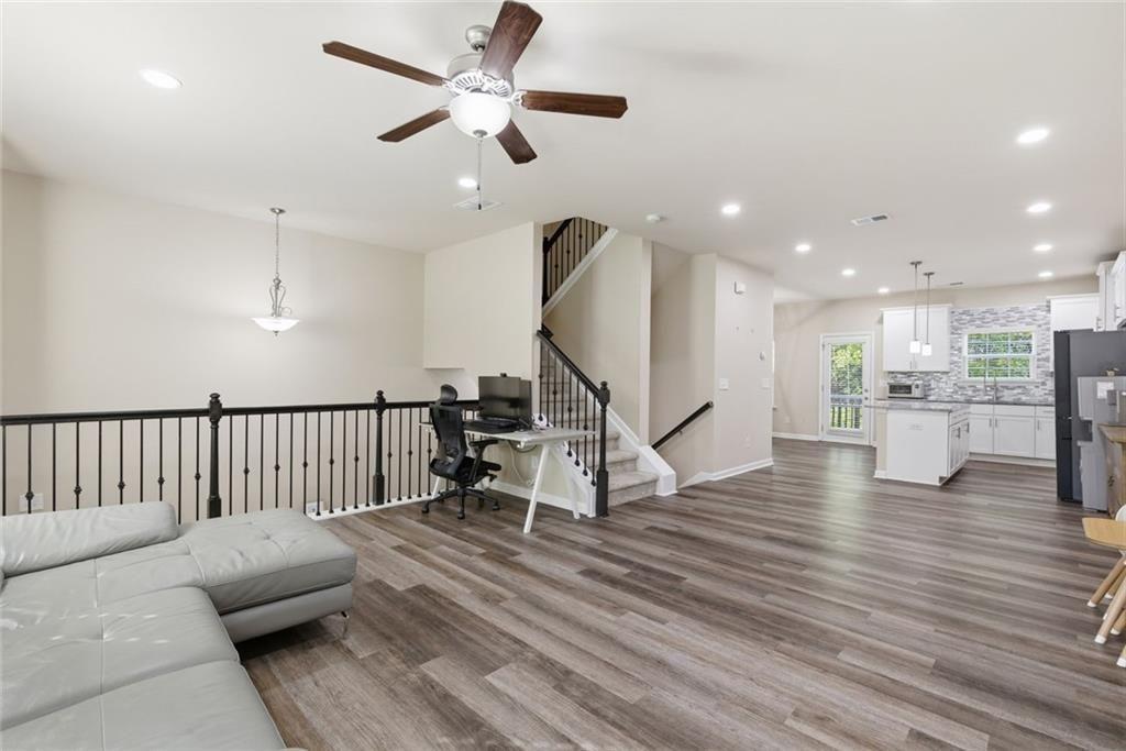 4322 Buford Valley Property Photo 4