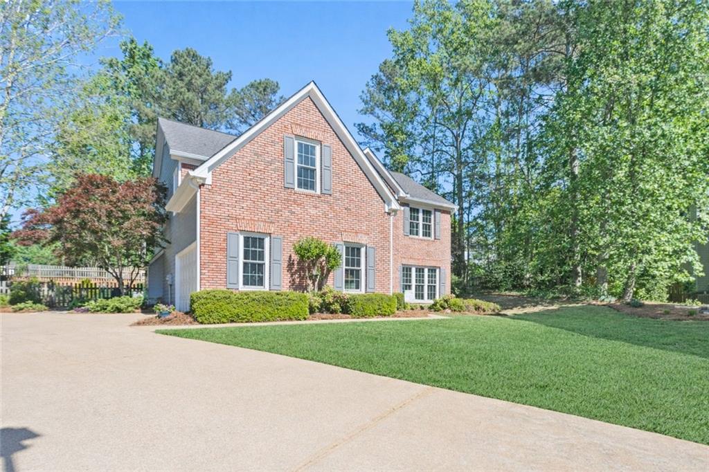 668 Sweetfern Lane Property Photo 25