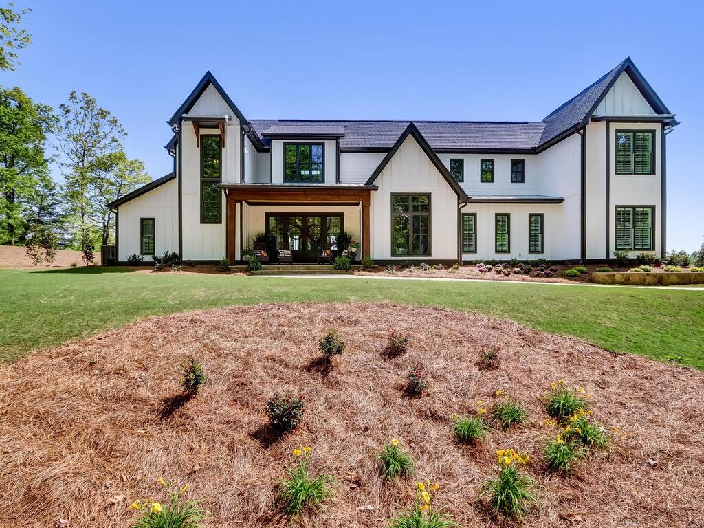 183 Barrett Circle Property Photo 1