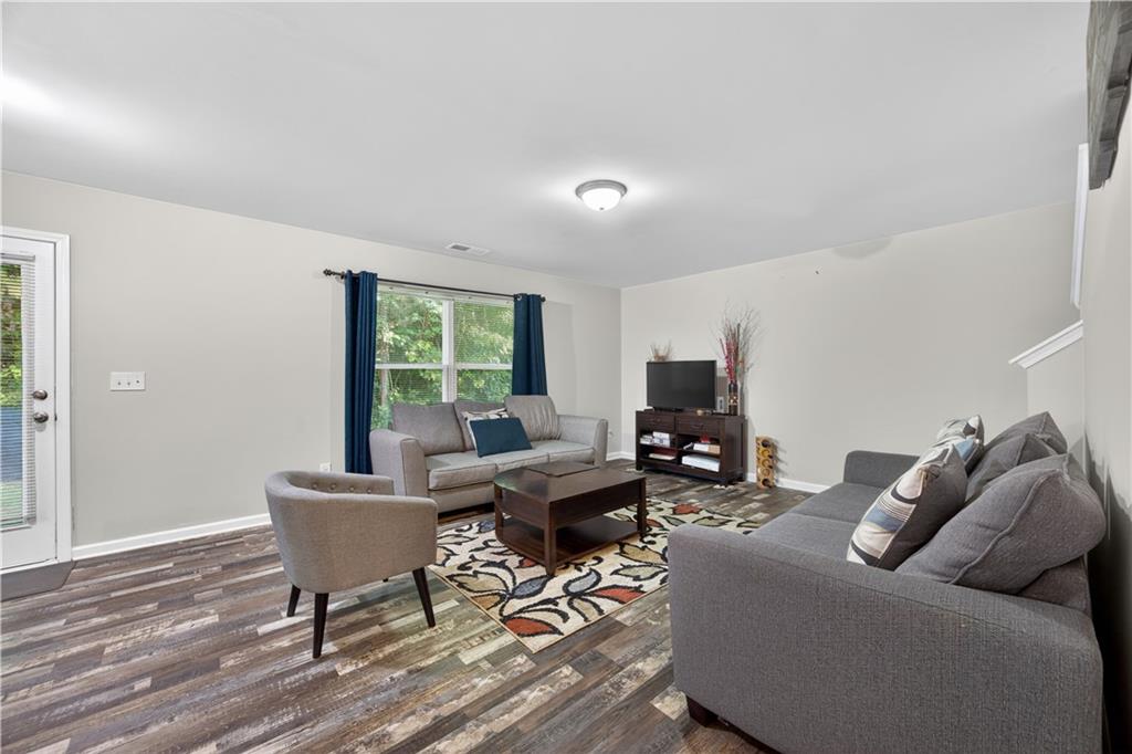 5640 Laurel Ridge Drive Property Photo 11