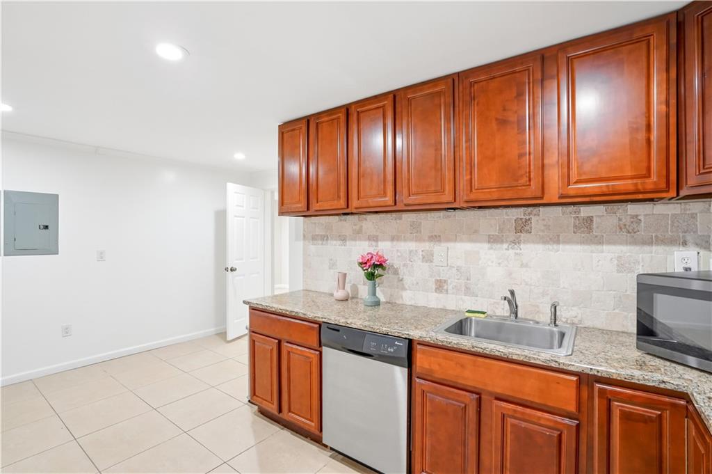 2425 Flair Knoll Drive Ne Property Photo 48