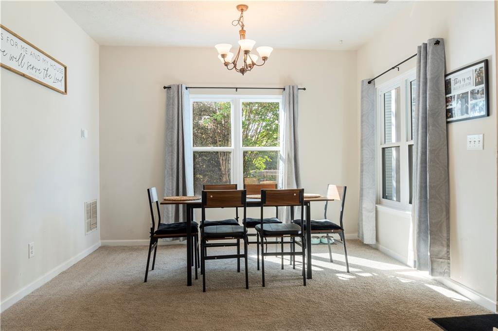 48 Hampton Drive Property Photo 3