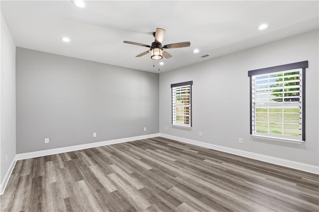 357 Orchard Way Se Property Photo 12