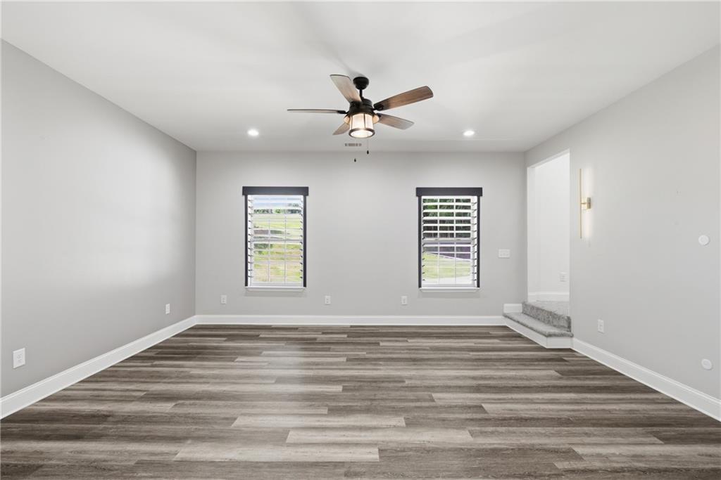 357 Orchard Way Se Property Photo 13