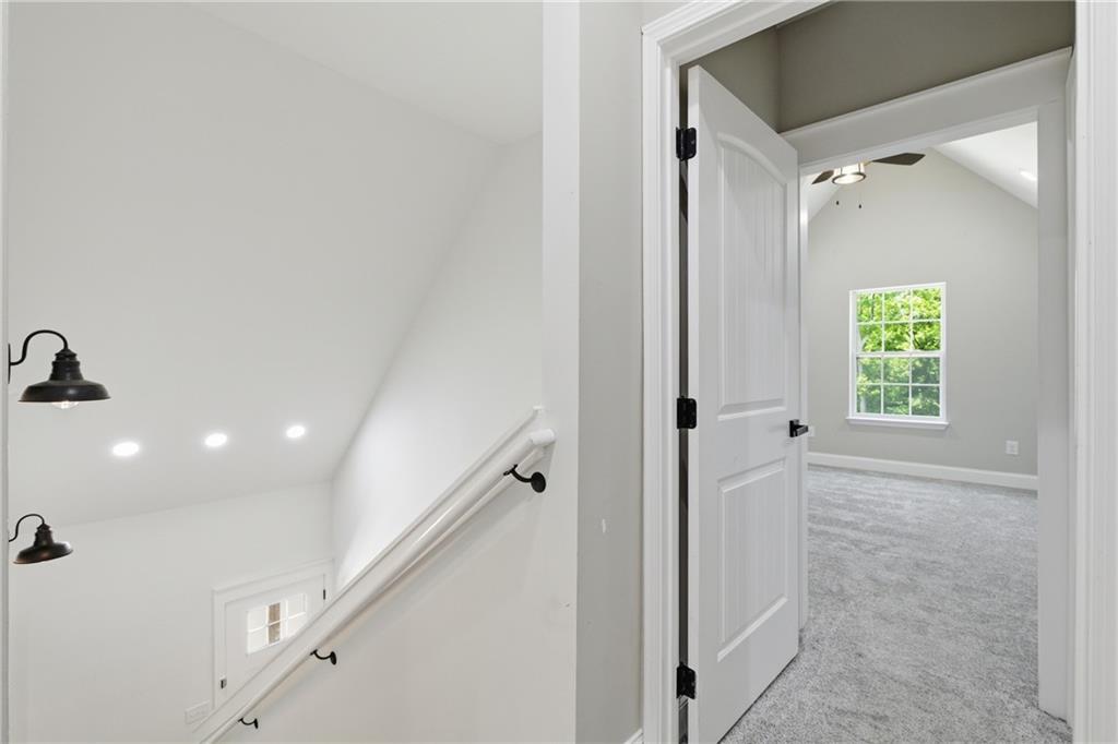 357 Orchard Way Se Property Photo 28