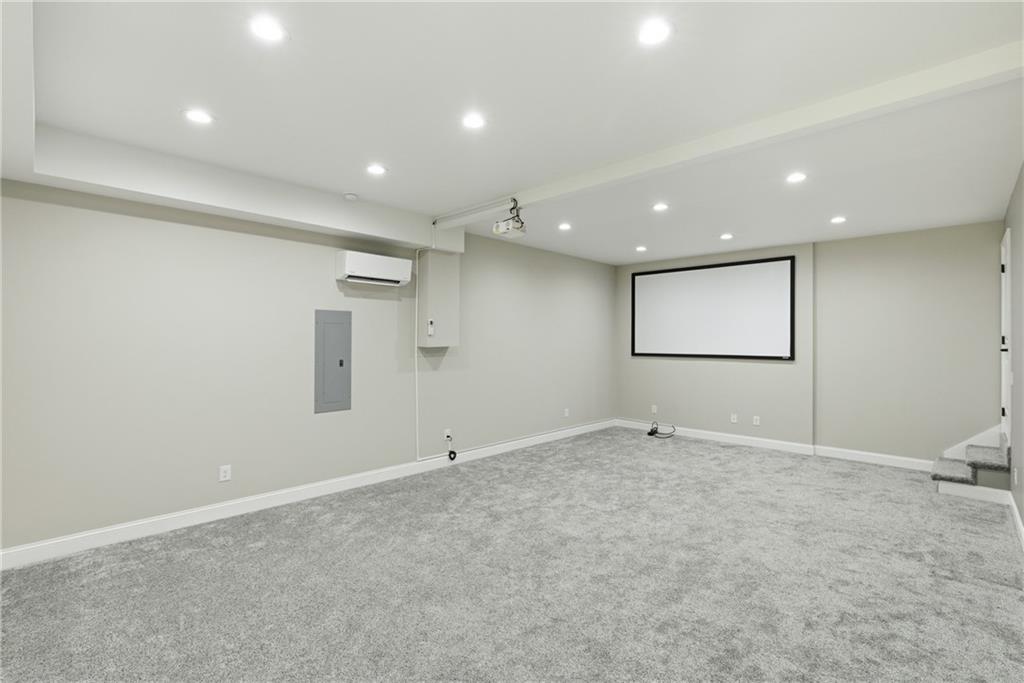 357 Orchard Way Se Property Photo 36