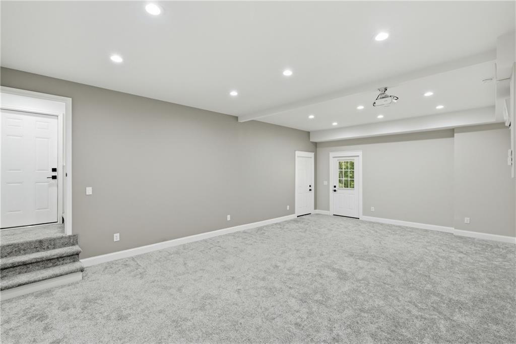 357 Orchard Way Se Property Photo 37