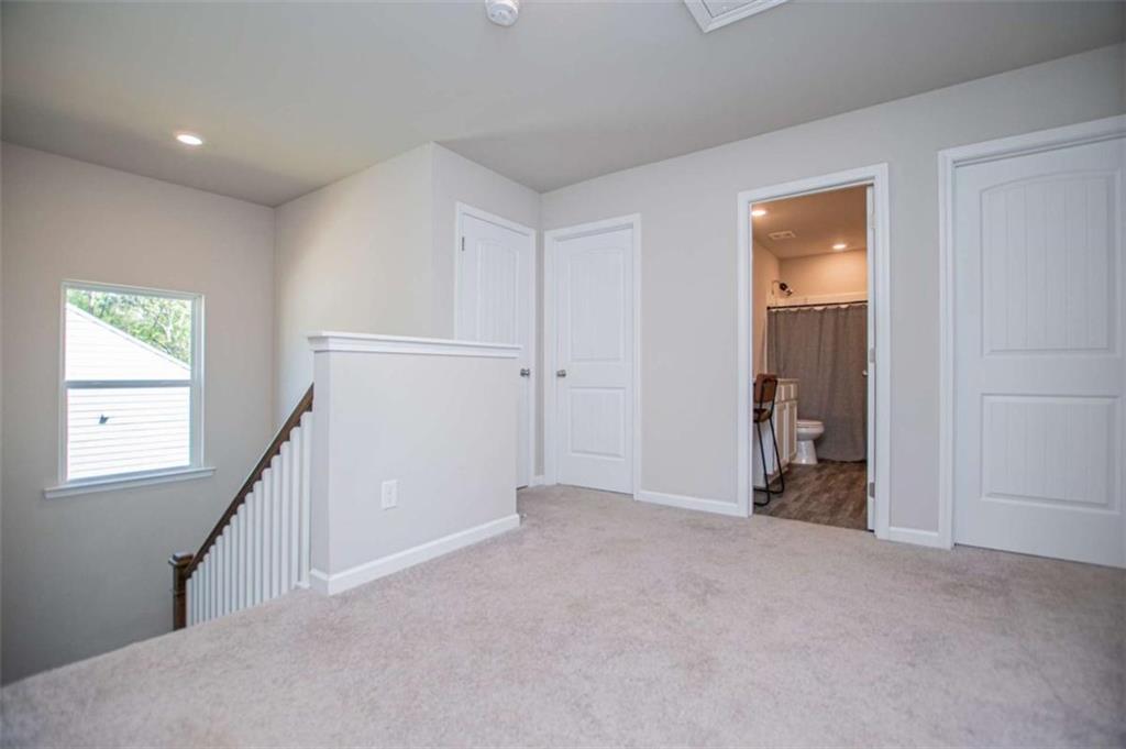 512 Silver Leaf Parkway Property Photo 22