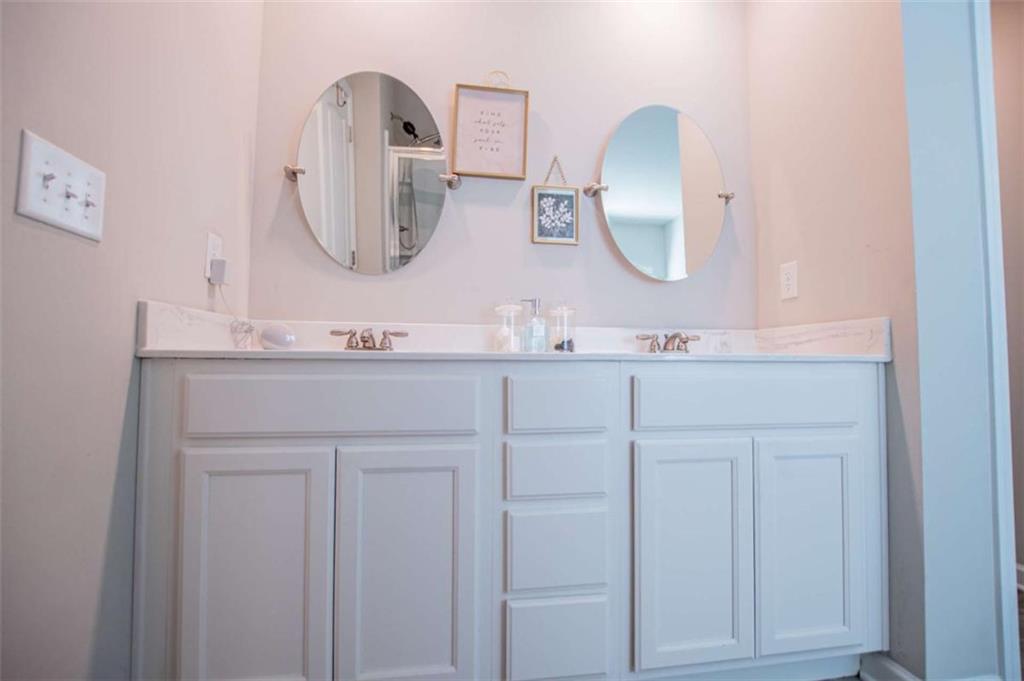 512 Silver Leaf Parkway Property Photo 27