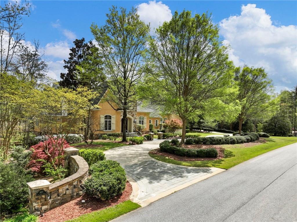 1871 Sam Snead Drive Property Photo 2
