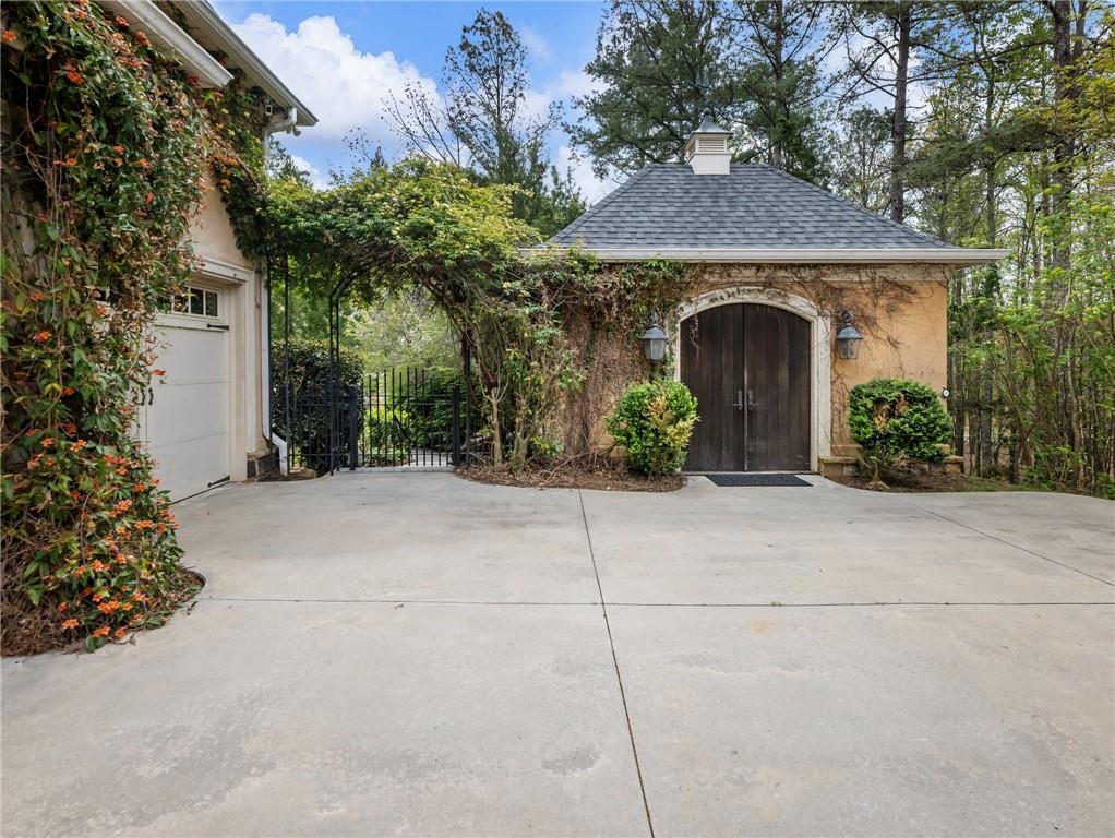 1871 Sam Snead Drive Property Photo 10