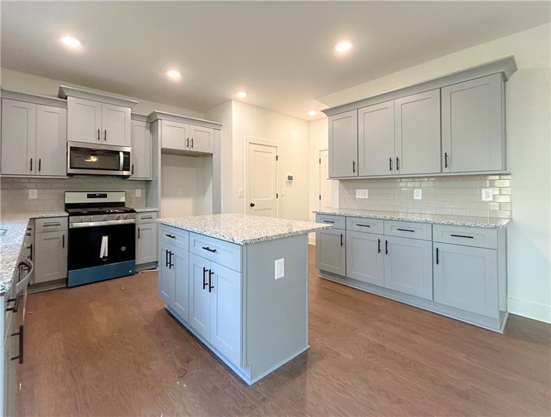 27 Bridgestone Way Property Photo 12