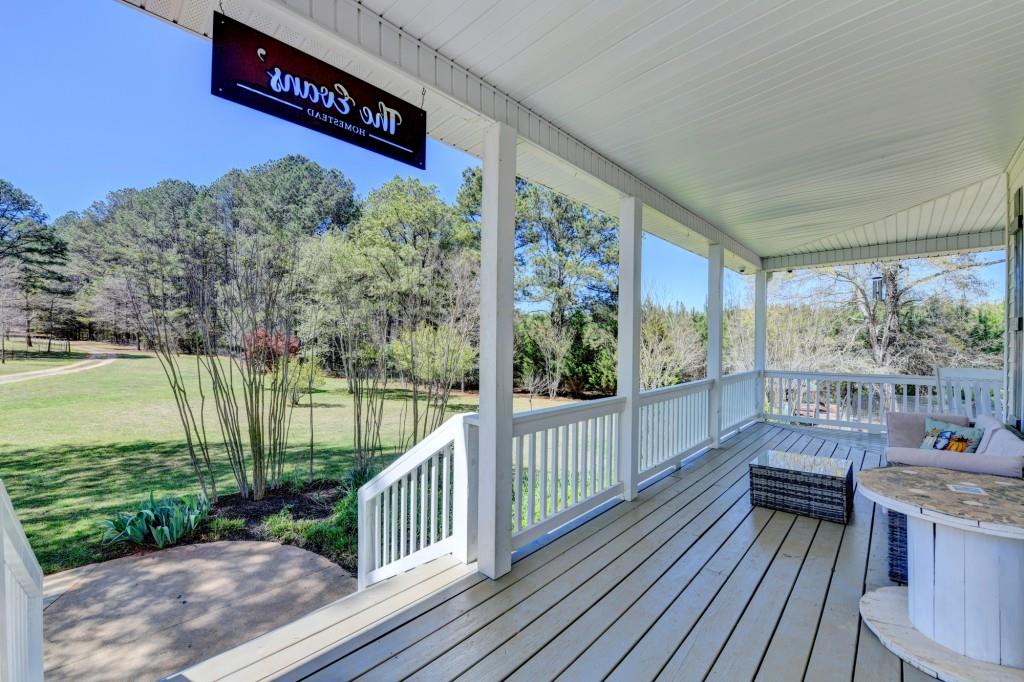 1555 Lower River Road Property Photo 4