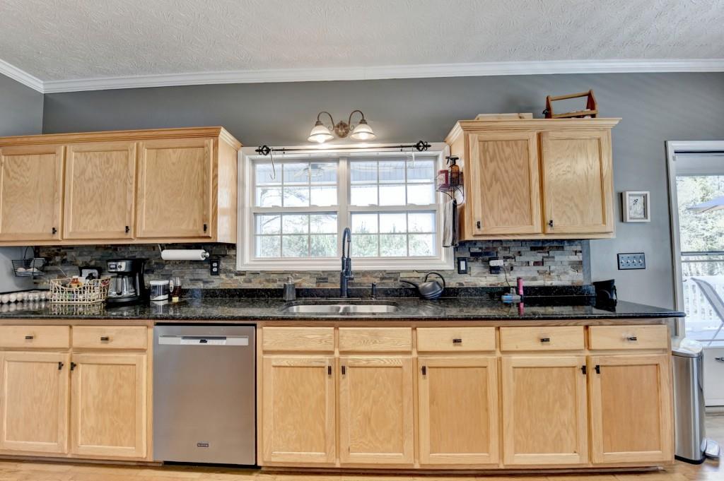1555 Lower River Road Property Photo 19