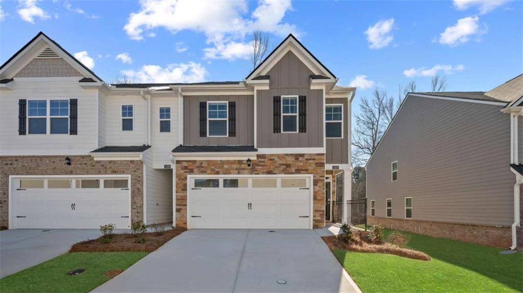 1402 Gray Branch Drive Property Photo 1