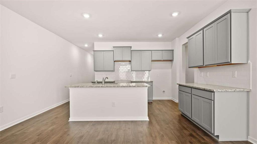 1402 Gray Branch Drive Property Photo 21