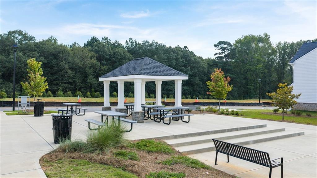 1402 Gray Branch Drive Property Photo 34