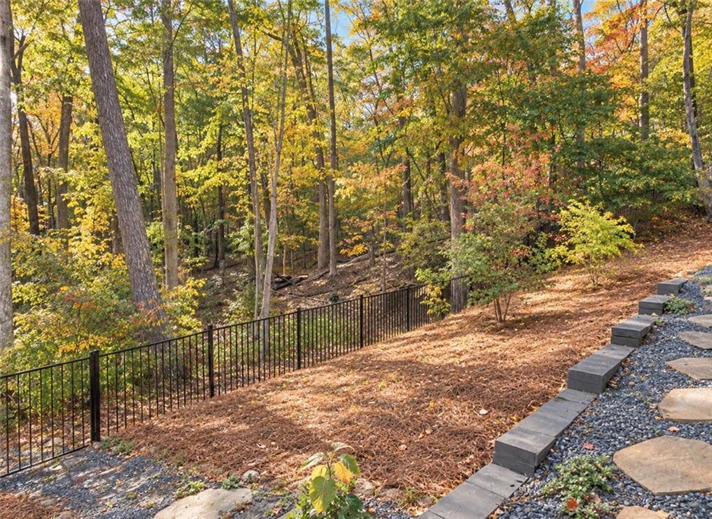 220 Wake Robin Property Photo 51