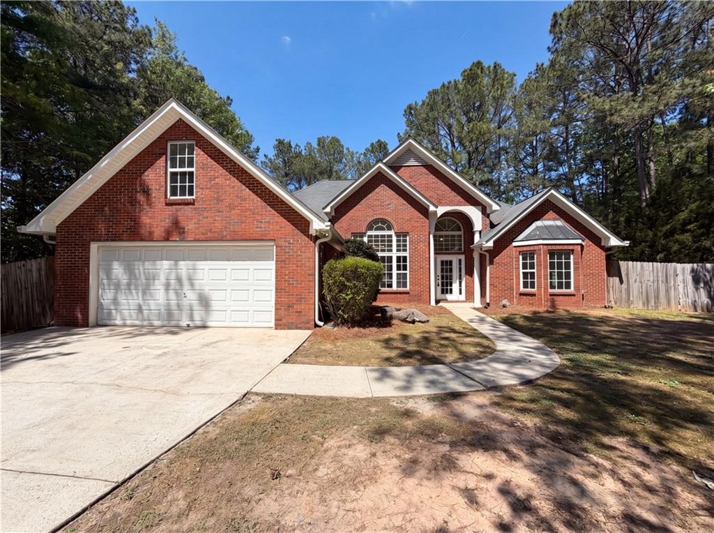 335 Hunters Glen Property Photo 1