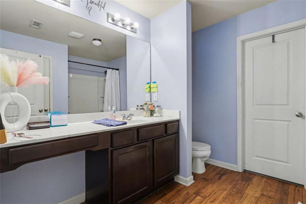 2344 Clapton Court Property Photo 17