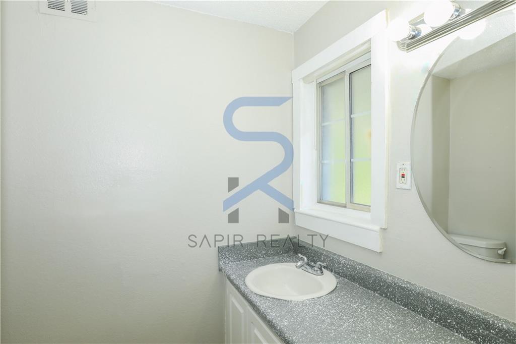 2055 Alison Court Unit 7 Property Photo 10