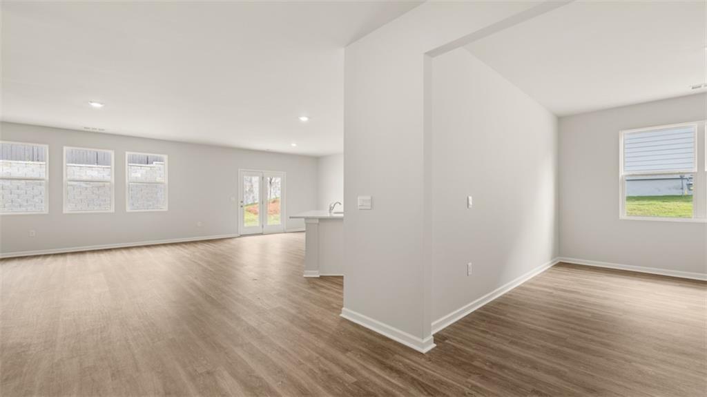 2242 Edgecombe Lane Property Photo 6