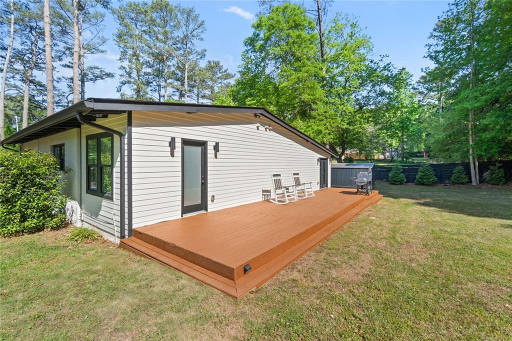 2061 Shady Lane Property Photo 32