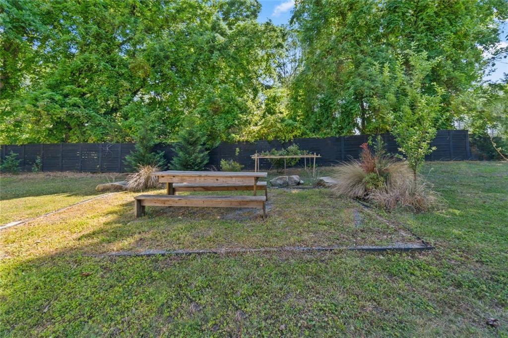 2061 Shady Lane Property Photo 34