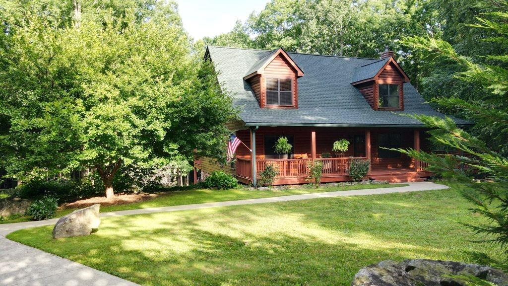 124 S Stewart Lane