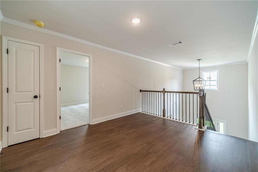 7756027 Property Photo 32