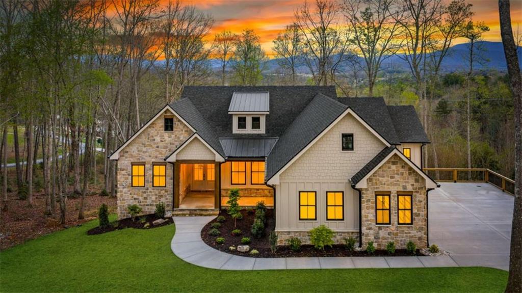79 Winding Ridge Property Photo 1