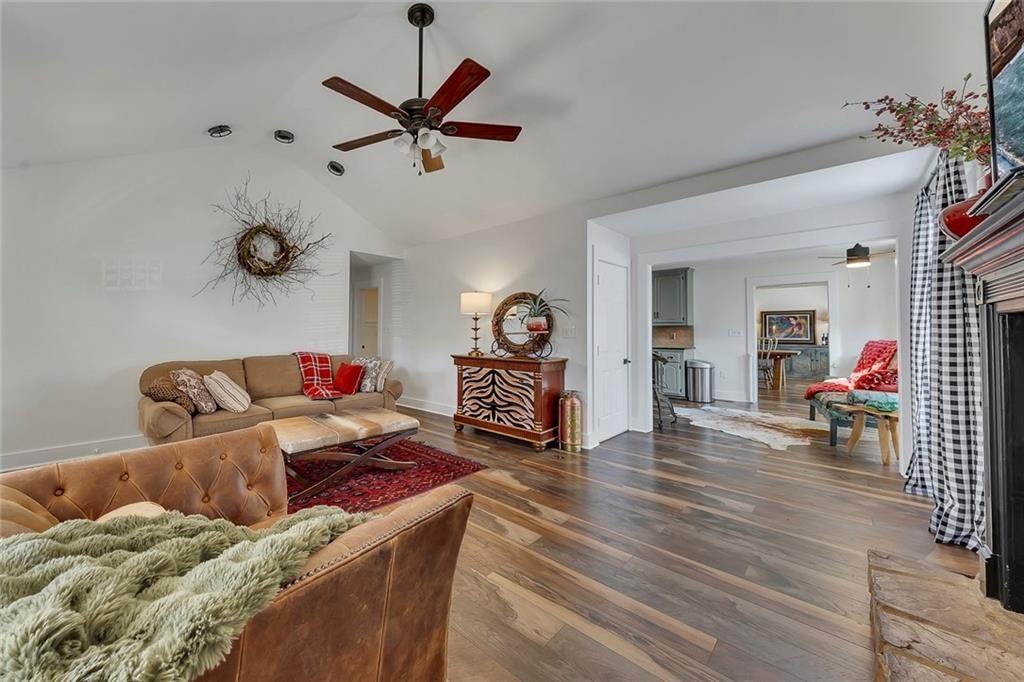 701 Mulberry Circle Property Photo 18