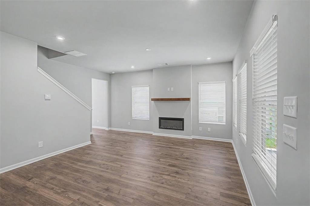 2030 Linda Drive Property Photo 8