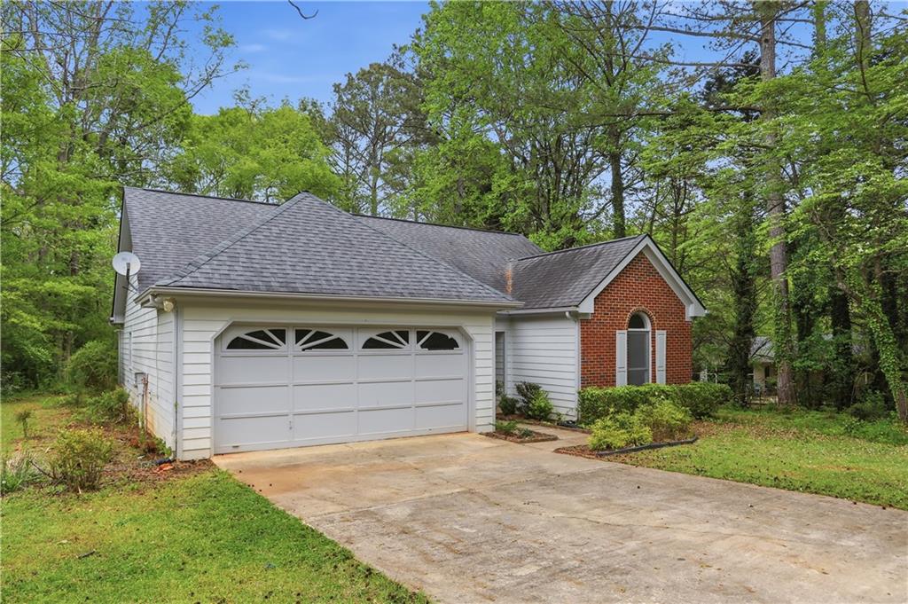120 Brookstone Court Property Photo 6