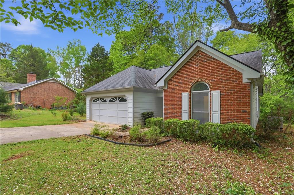 120 Brookstone Court Property Photo 7