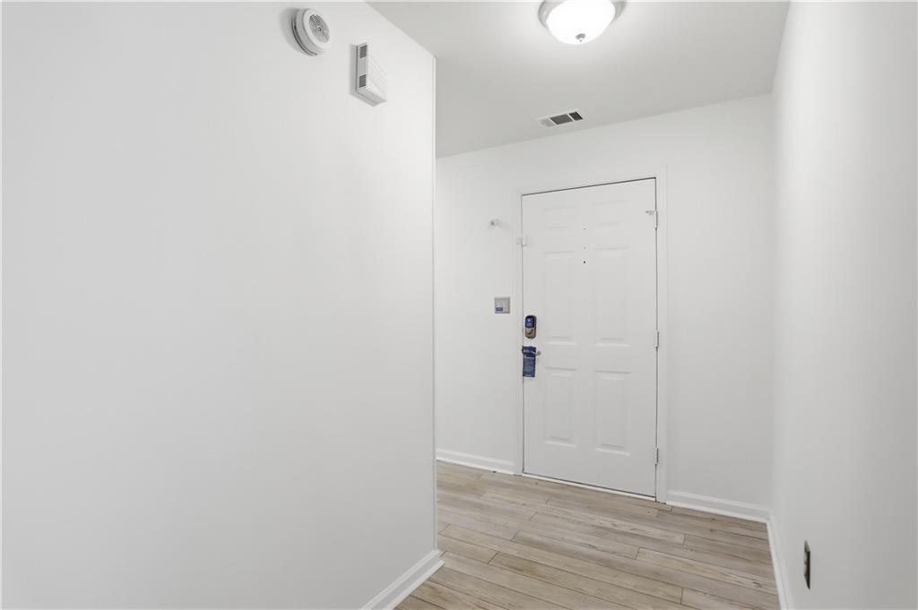 120 Brookstone Court Property Photo 8