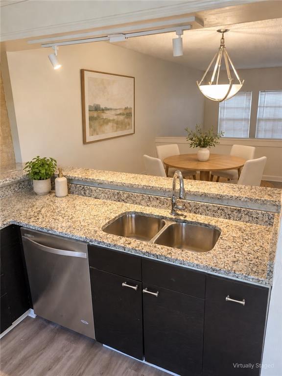 2030 Oak Park Lane Property Photo 1